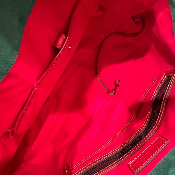 Dooney Bourke red leather shoulder bag - Picture 3 of 10
